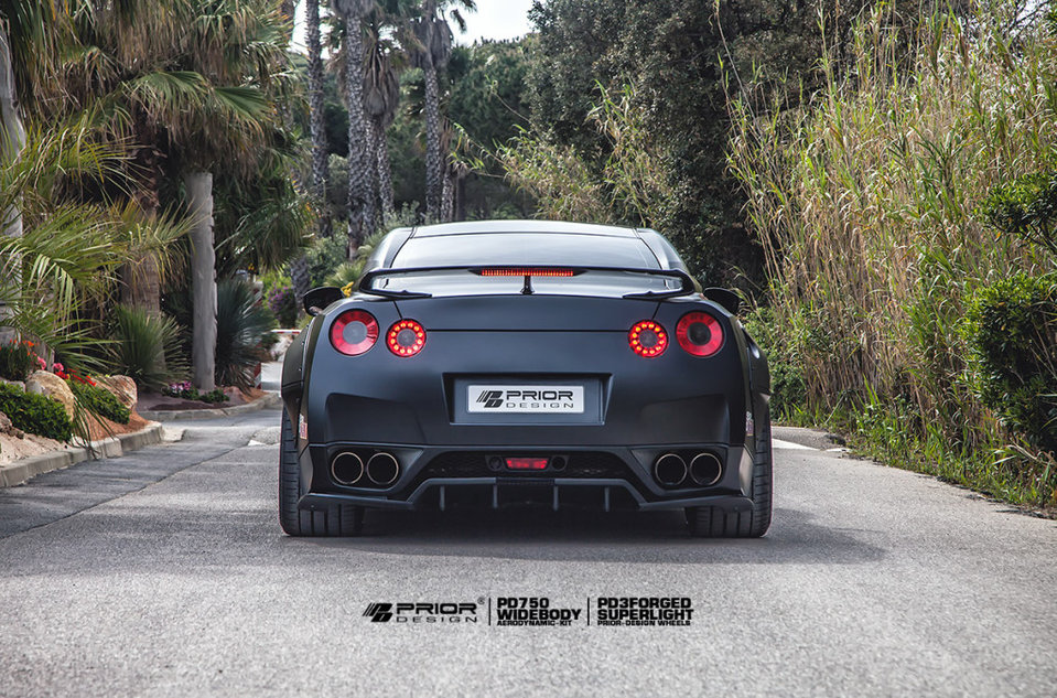 Nissan GT-R Prior Design