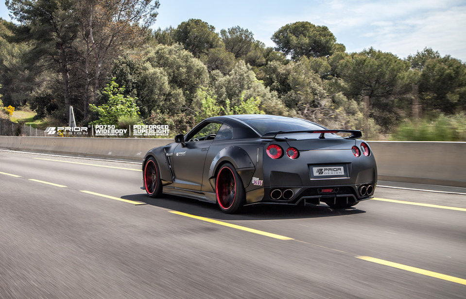 Nissan GT-R Prior Design
