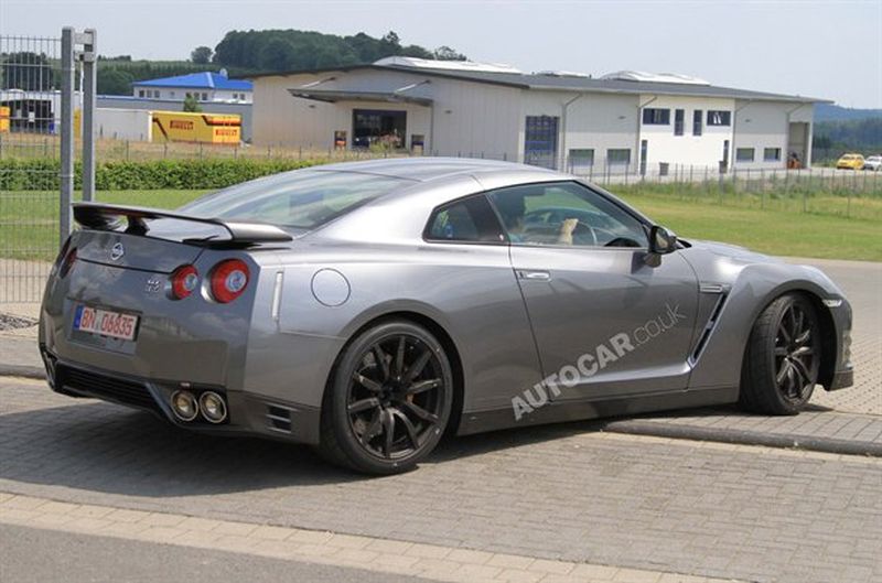 Nowy Nissan GT-R SpecM - zdjcie szpiegowskie