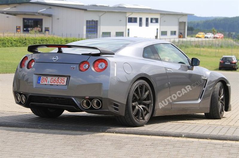 Nowy Nissan GT-R SpecM - zdjcie szpiegowskie