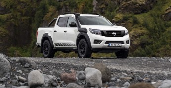 Nissan Navara AT32 - odświeżony terenowy pickup