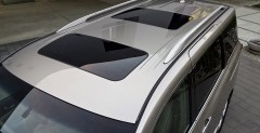 Nissan Quest 2011 zawiezie ci na striptiz