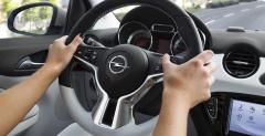 Opel Adam Black/White Link