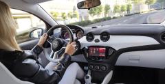 Opel Adam Black/White Link