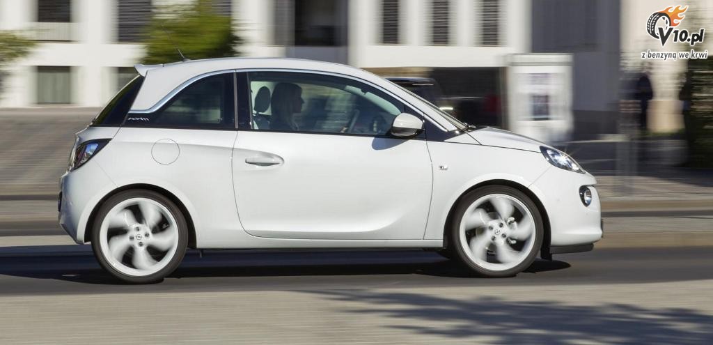 Opel Adam Black/White Link