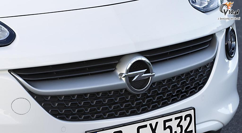 Opel Adam Black/White Link