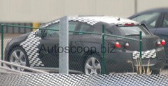 Nowy Opel Astra Coupe - zdjcie szpiegowskie