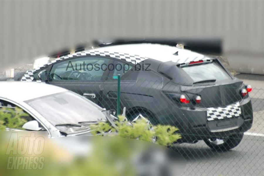 Nowy Opel Astra Coupe - zdjcie szpiegowskie