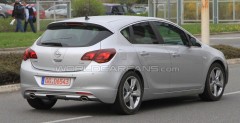 Nowy Opel Astra GSI - zdjcie szpiegowskie