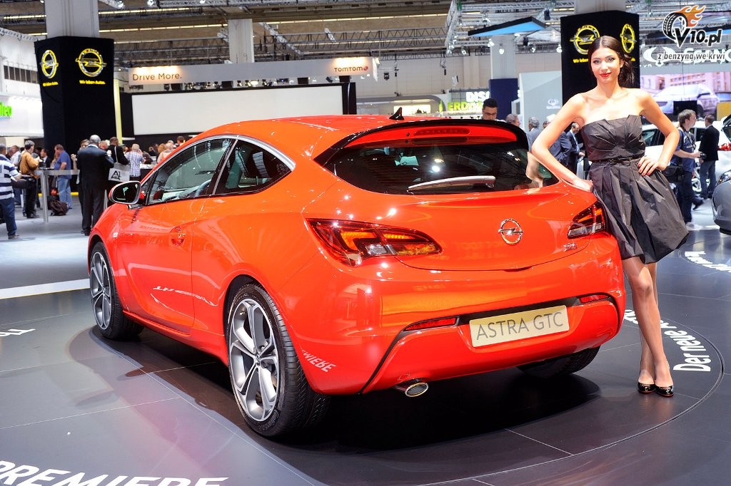 Opel Astra GTC - Frankfurt 2011