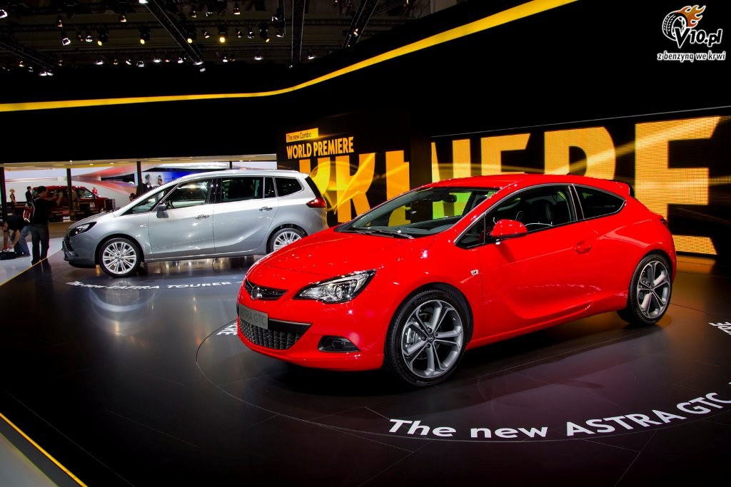 Opel Astra GTC - Frankfurt 2011