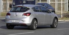 Opel Astra 2012