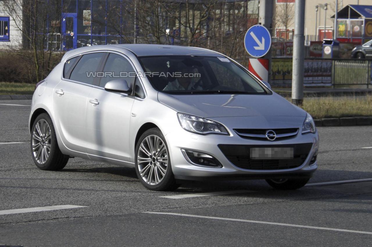 opel_astra_facelift_2012__3.jpg