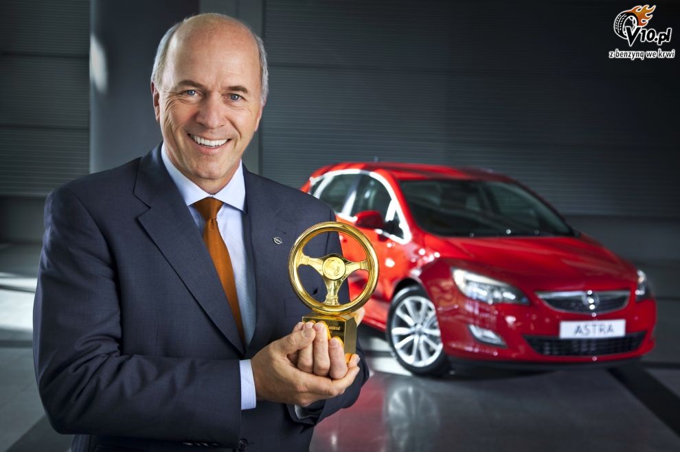 Nowy Opel Astra IV -