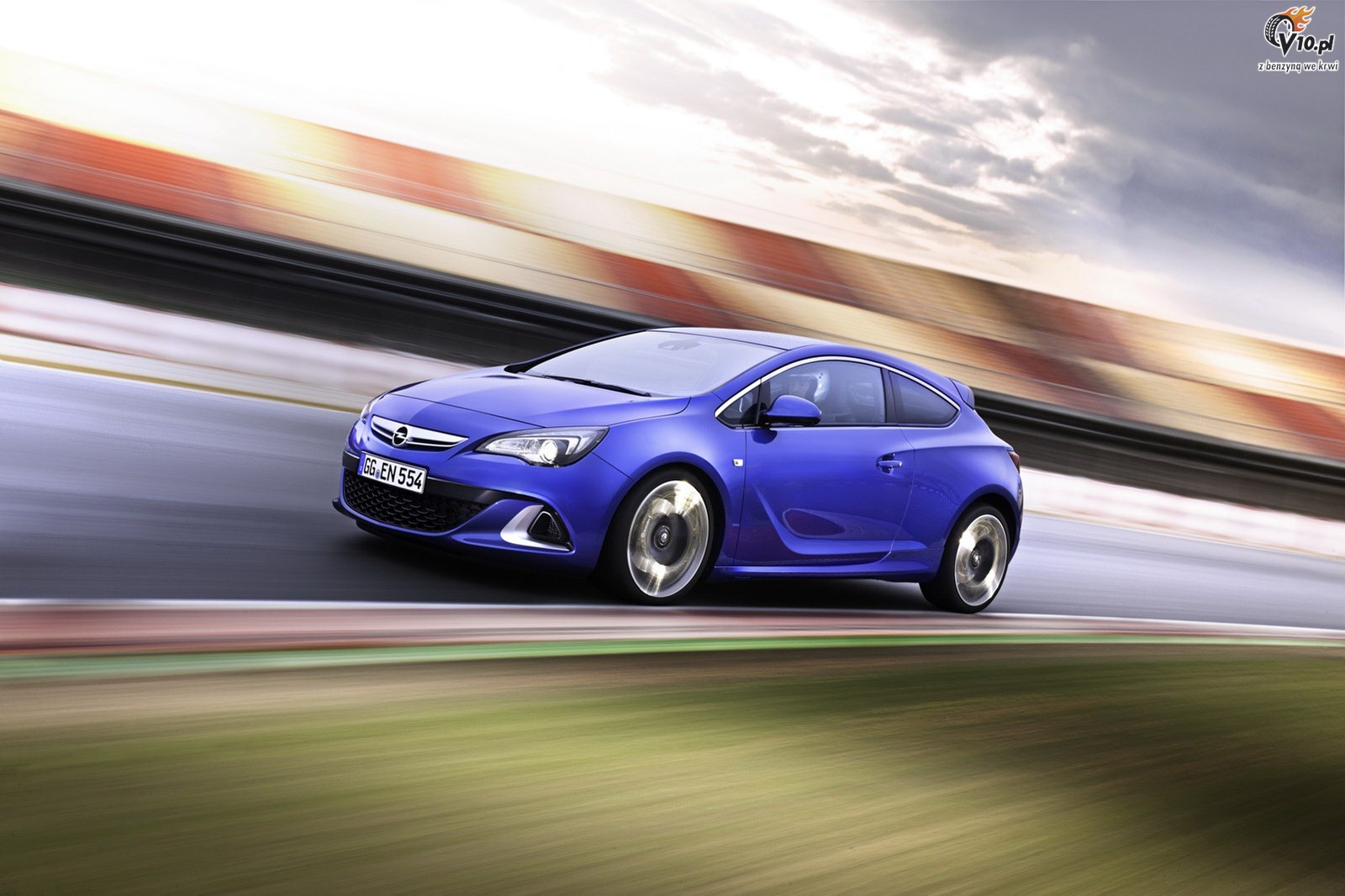 Opel Astra OPC 2012
