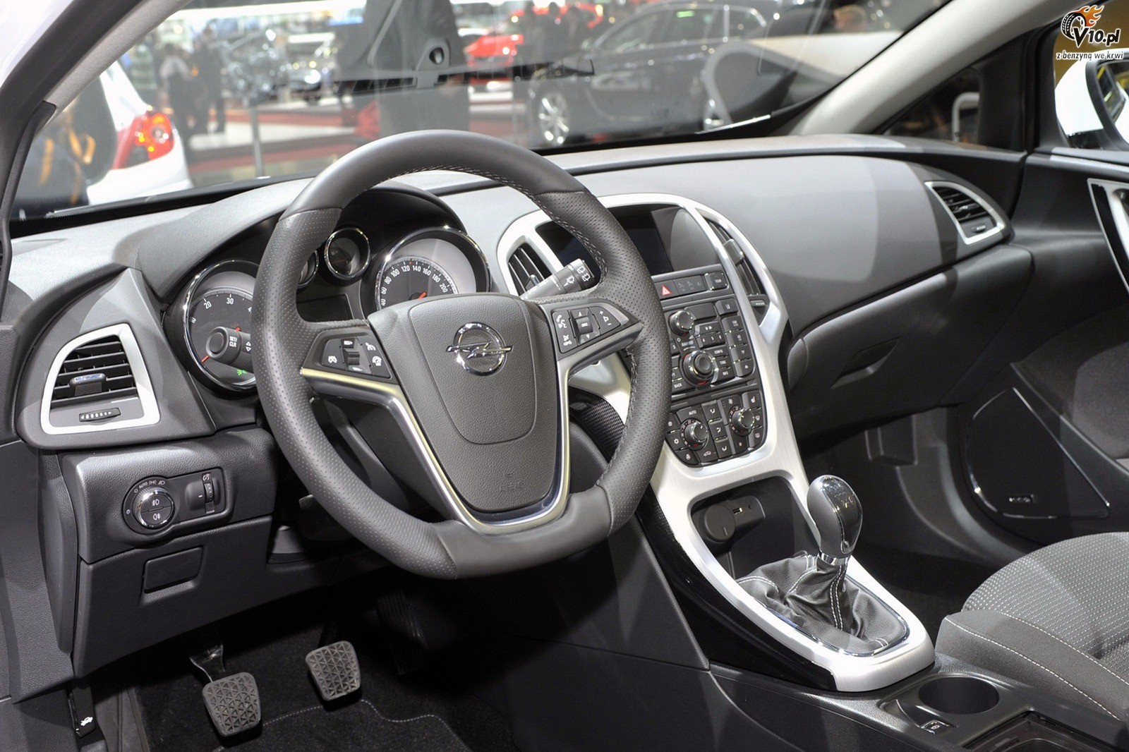 Opel Astra OPC 2012
