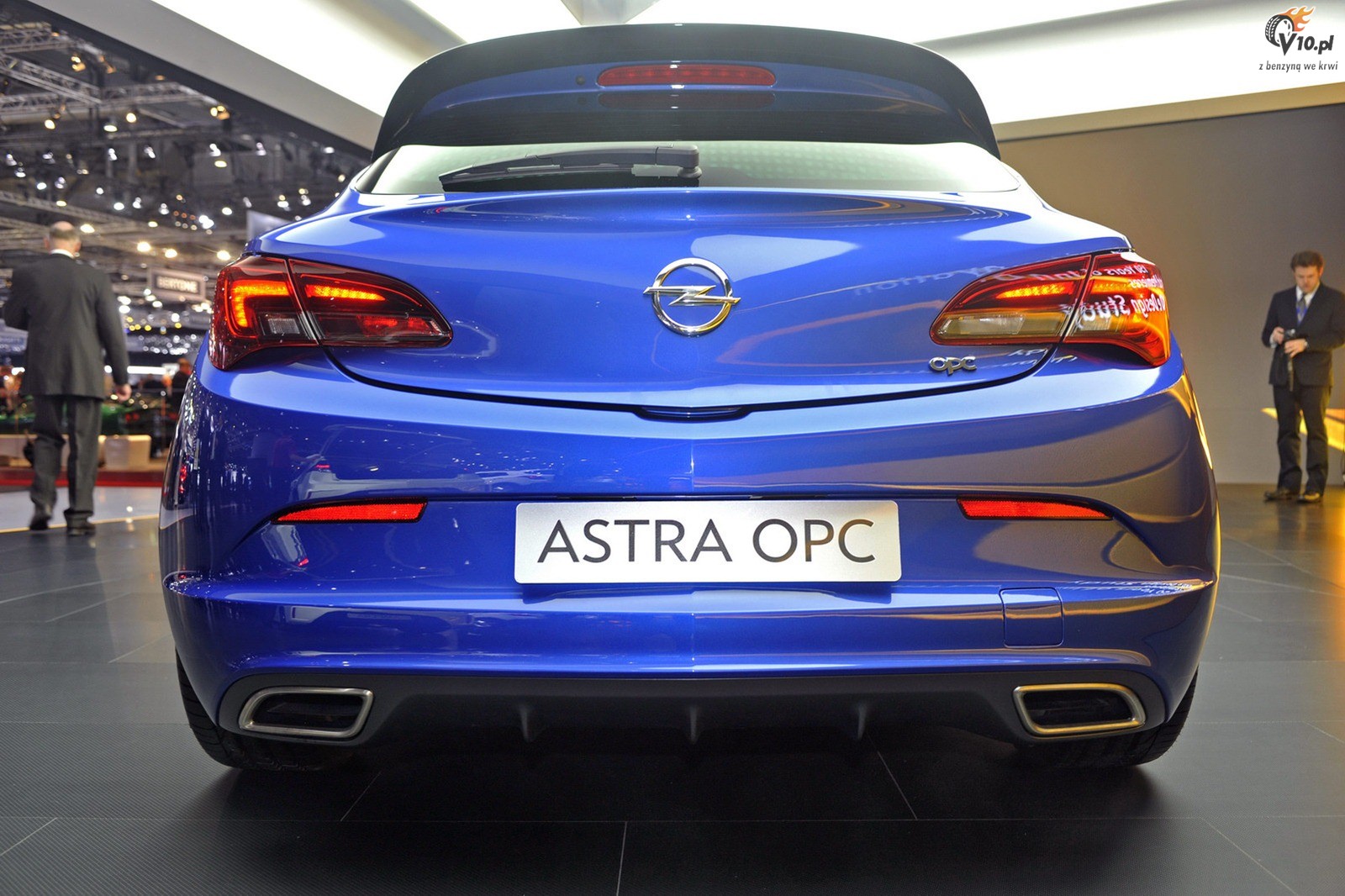 Opel Astra OPC 2012