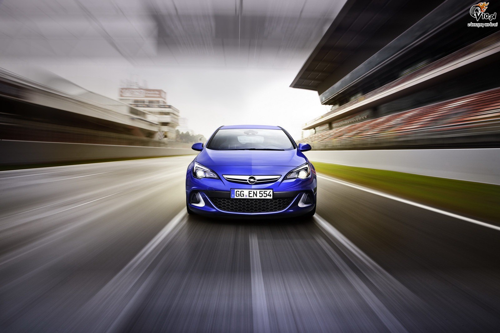 Opel Astra OPC 2012