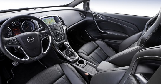 Opel Astra OPC 2012