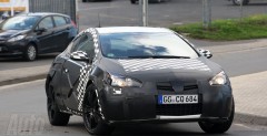 Nowy Opel Astra OPC IV 2011 - zdjcie szpiegowskie