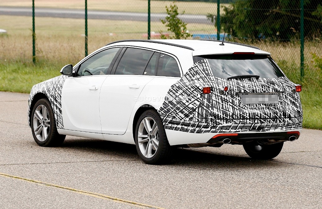 Opel Insignia ST 2013