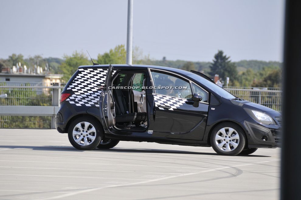 Nowy Opel Meriva 2010 - zdjcie szpiegowskie