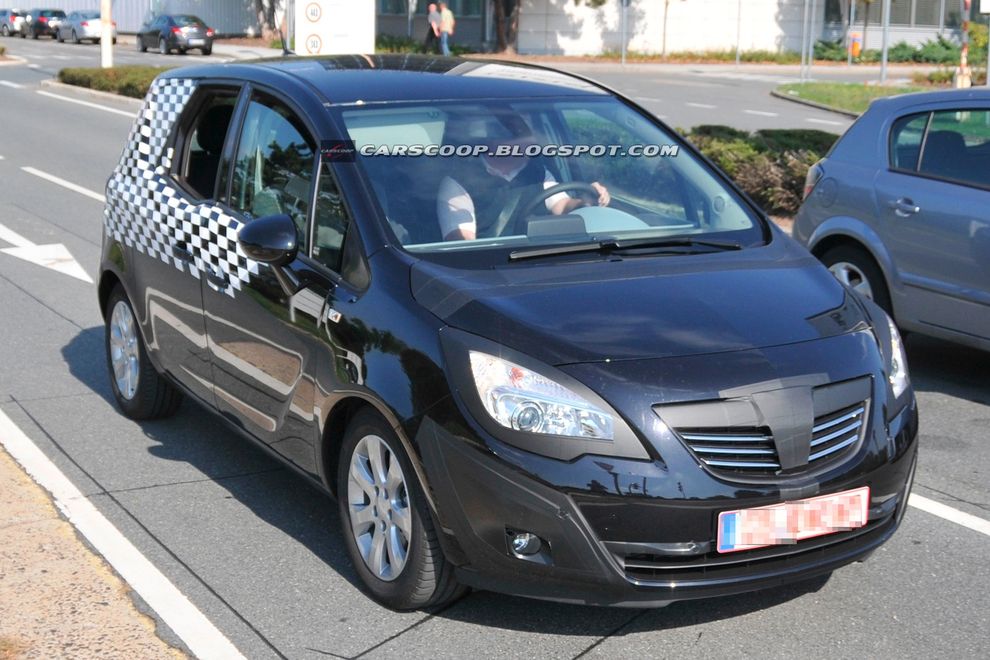 Nowy Opel Meriva 2010 - zdjcie szpiegowskie