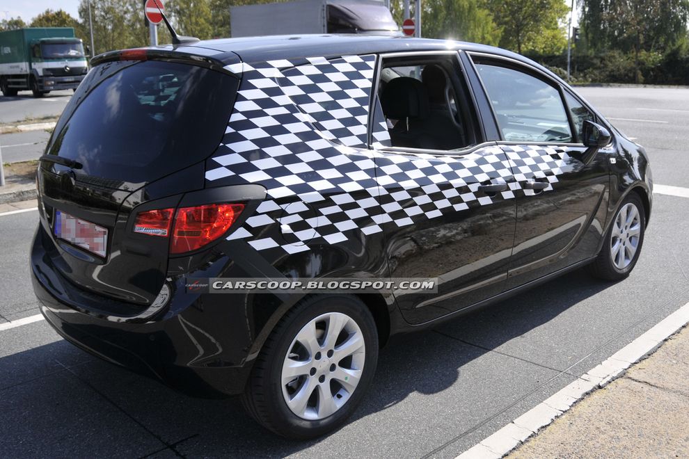 Nowy Opel Meriva 2010 - zdjcie szpiegowskie