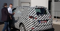 Nowy Opel Zafira 2012 - zdjcie szpiegowskie