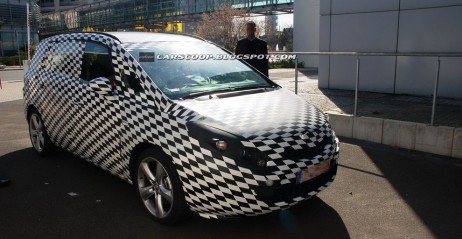 Nowy Opel Zafira III 2012 - zdjcie szpiegowskie