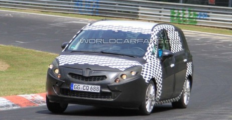 Nowy Opel Zafira III 2011 - zdjcie szpiegowskie
