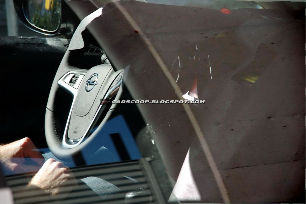 Nowy Opel Zafira 2012 - zdjcie szpiegowskie