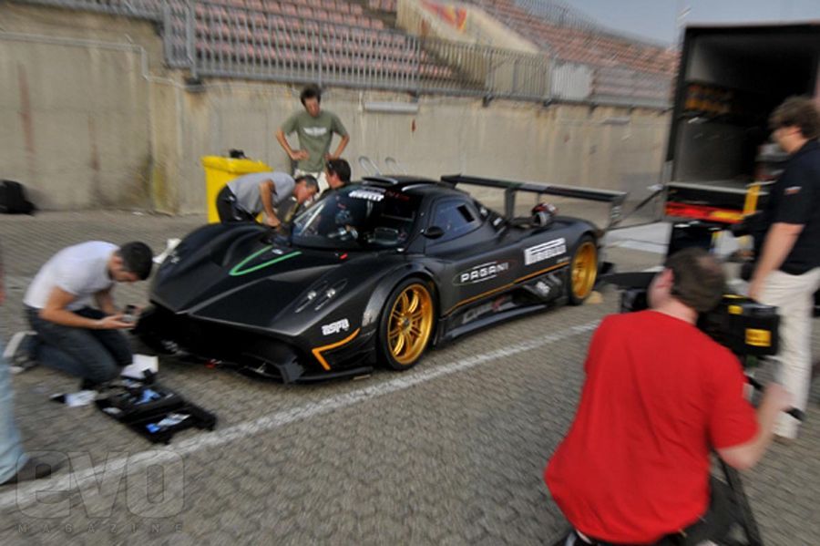 Pagani Zonda R na Nurburgringu