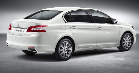 Peugeot 408 Sedan