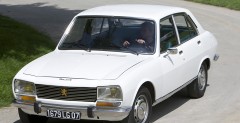 Zabytkowy Peugeot 504 prezydenta Iranu na aukcji charytatywnej