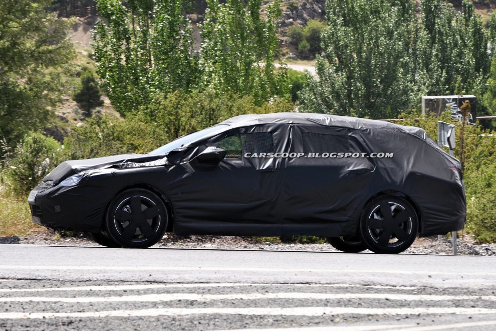 Peugeot 508 Outdoor - zdjcia szpiegowskie