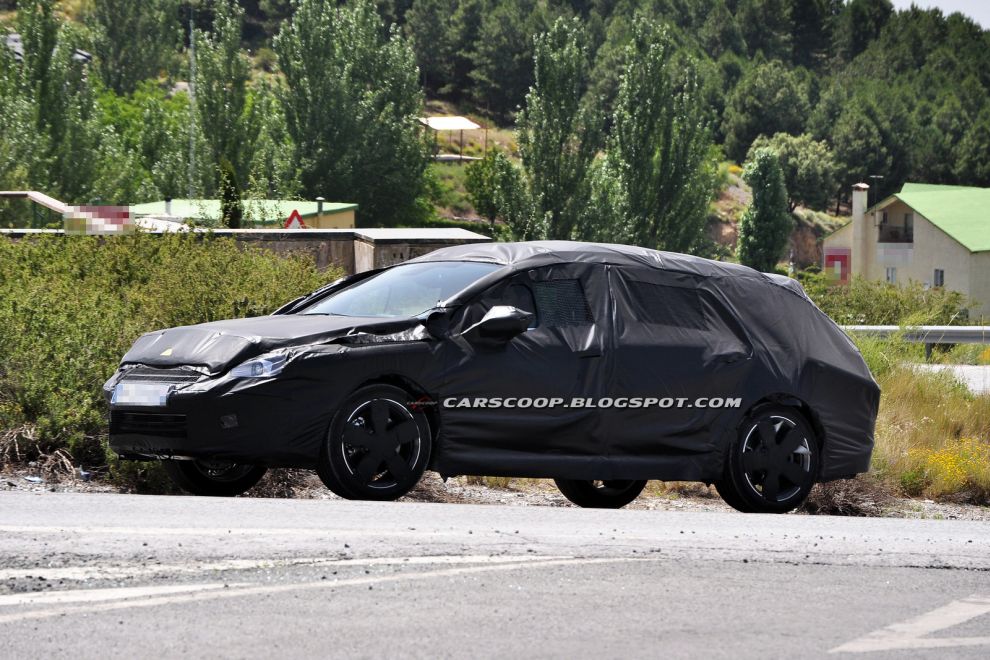 Peugeot 508 Outdoor - zdjcia szpiegowskie