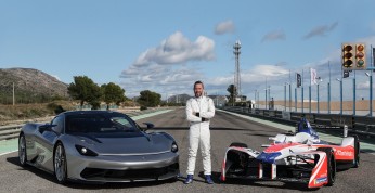 Pininfarina Battista z przejażdżką bolidem Formuły E w pakiecie