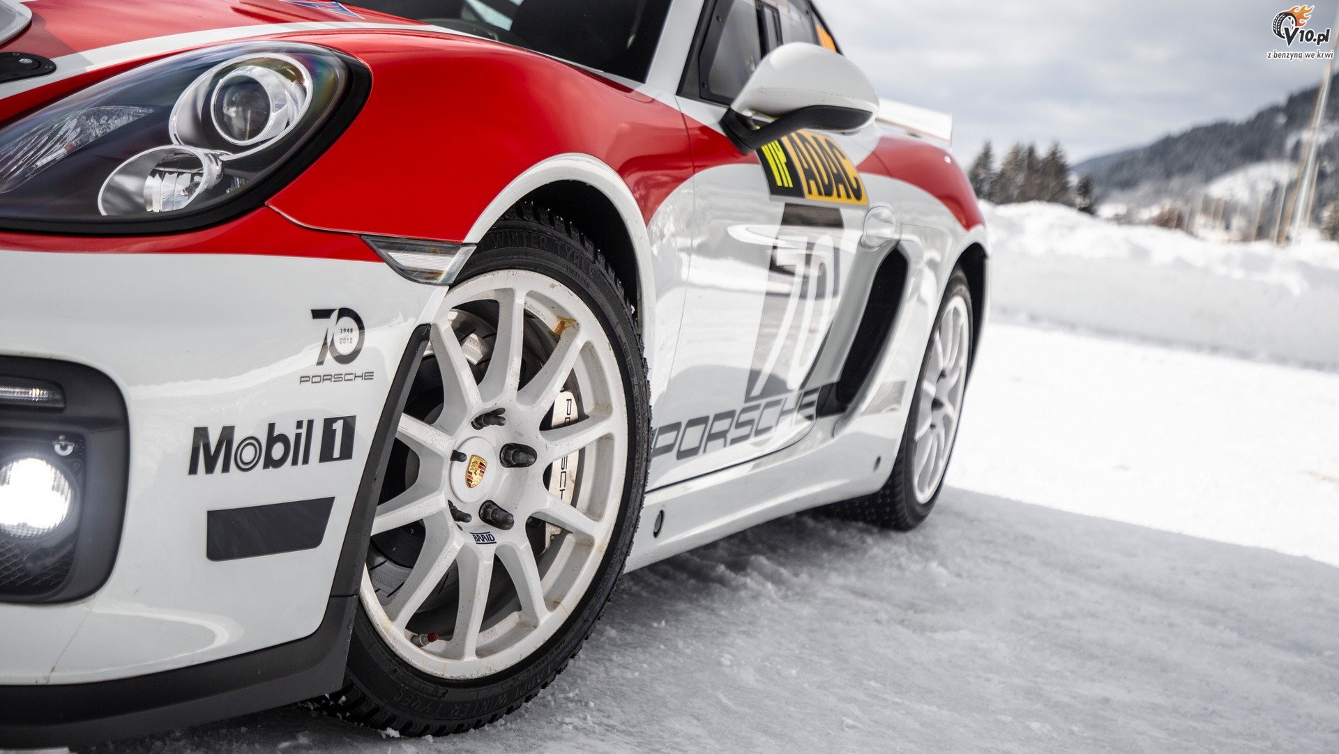 Porsche Cayman GT4 Rally Car