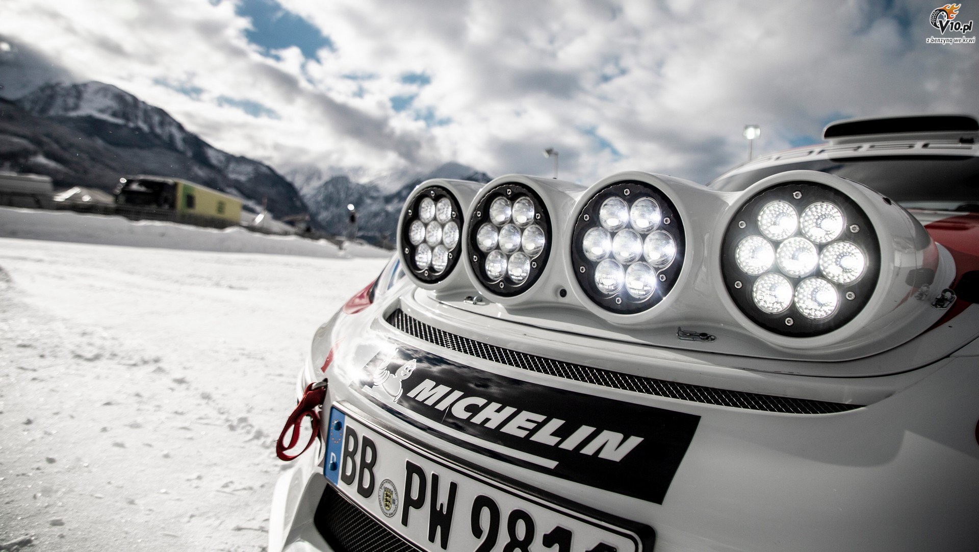 Porsche Cayman GT4 Rally Car