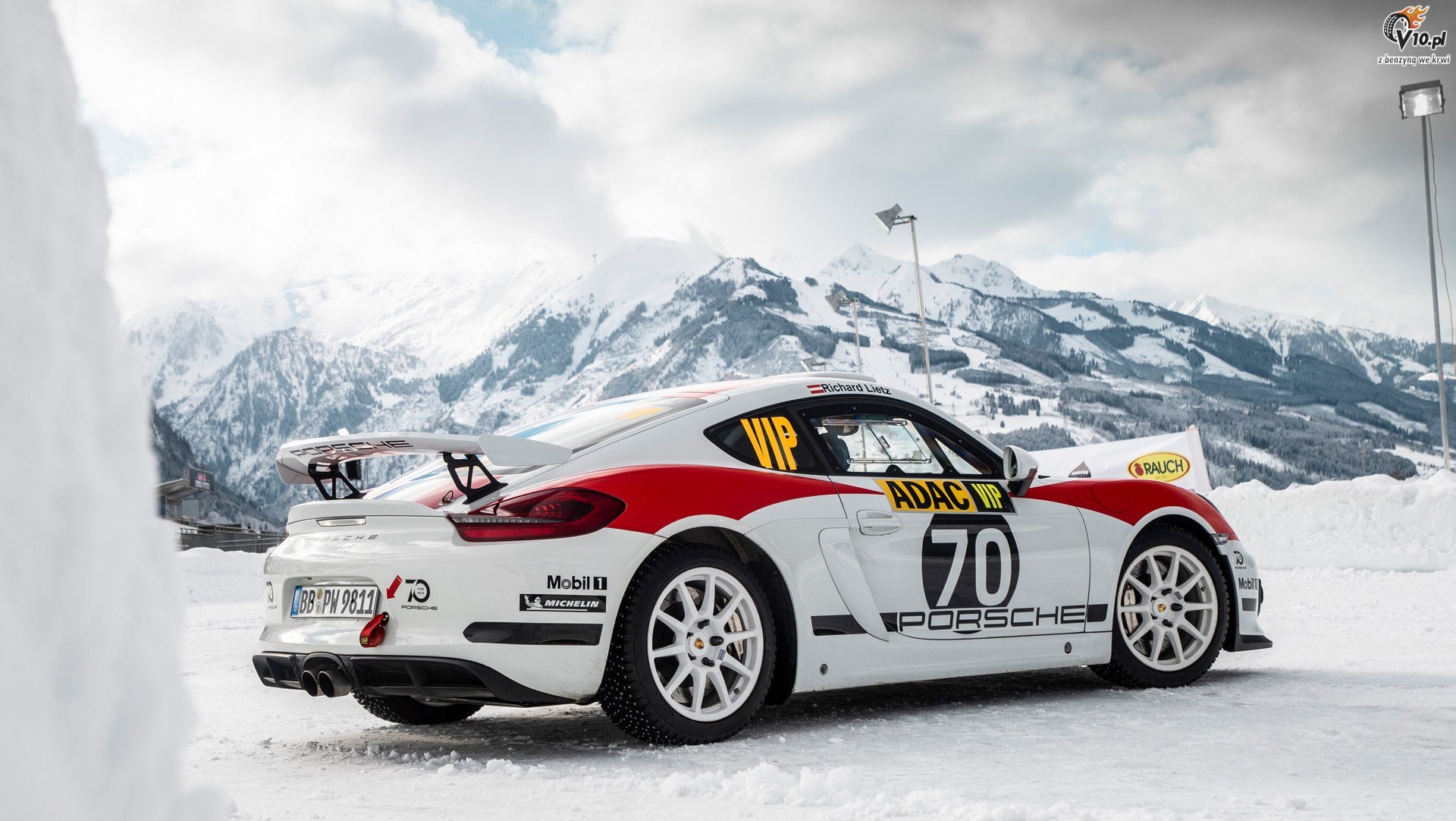 Porsche Cayman GT4 Rally Car