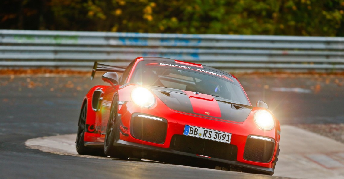 Porsche 911 GT2 RS MR