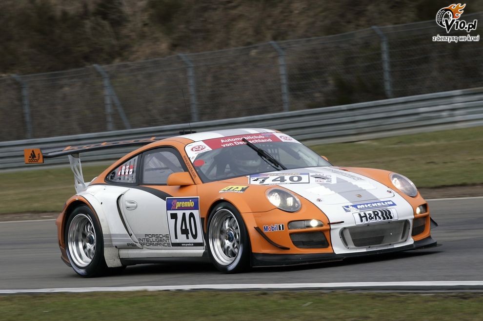 Porsche 911 GT3 R Hybrid podczas wycigu