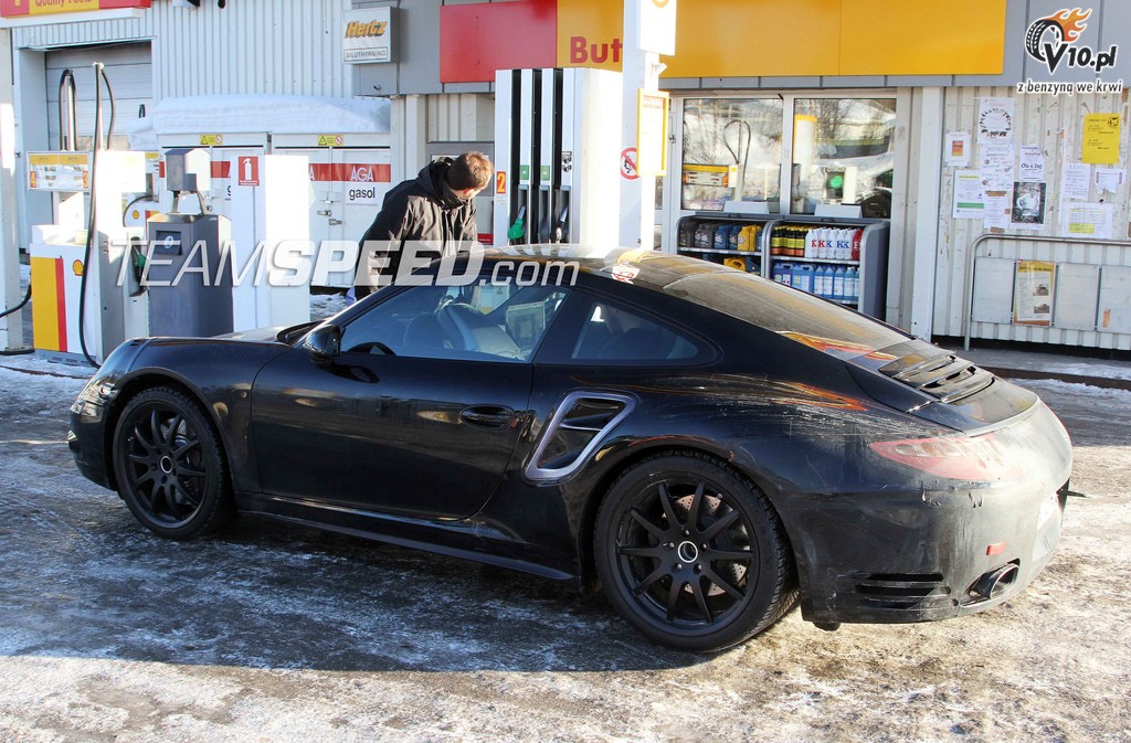 Nowe Porsche 911 Turbo na zdjciach szpiegowskich