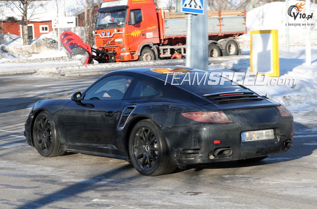 Nowe Porsche 911 Turbo na zdjciach szpiegowskich