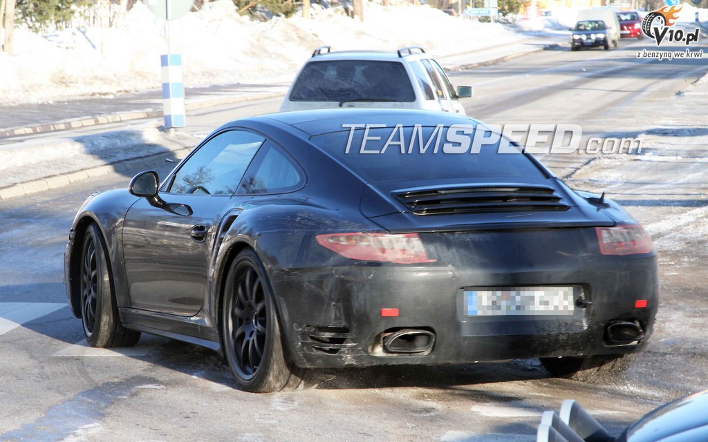 Nowe Porsche 911 Turbo na zdjciach szpiegowskich