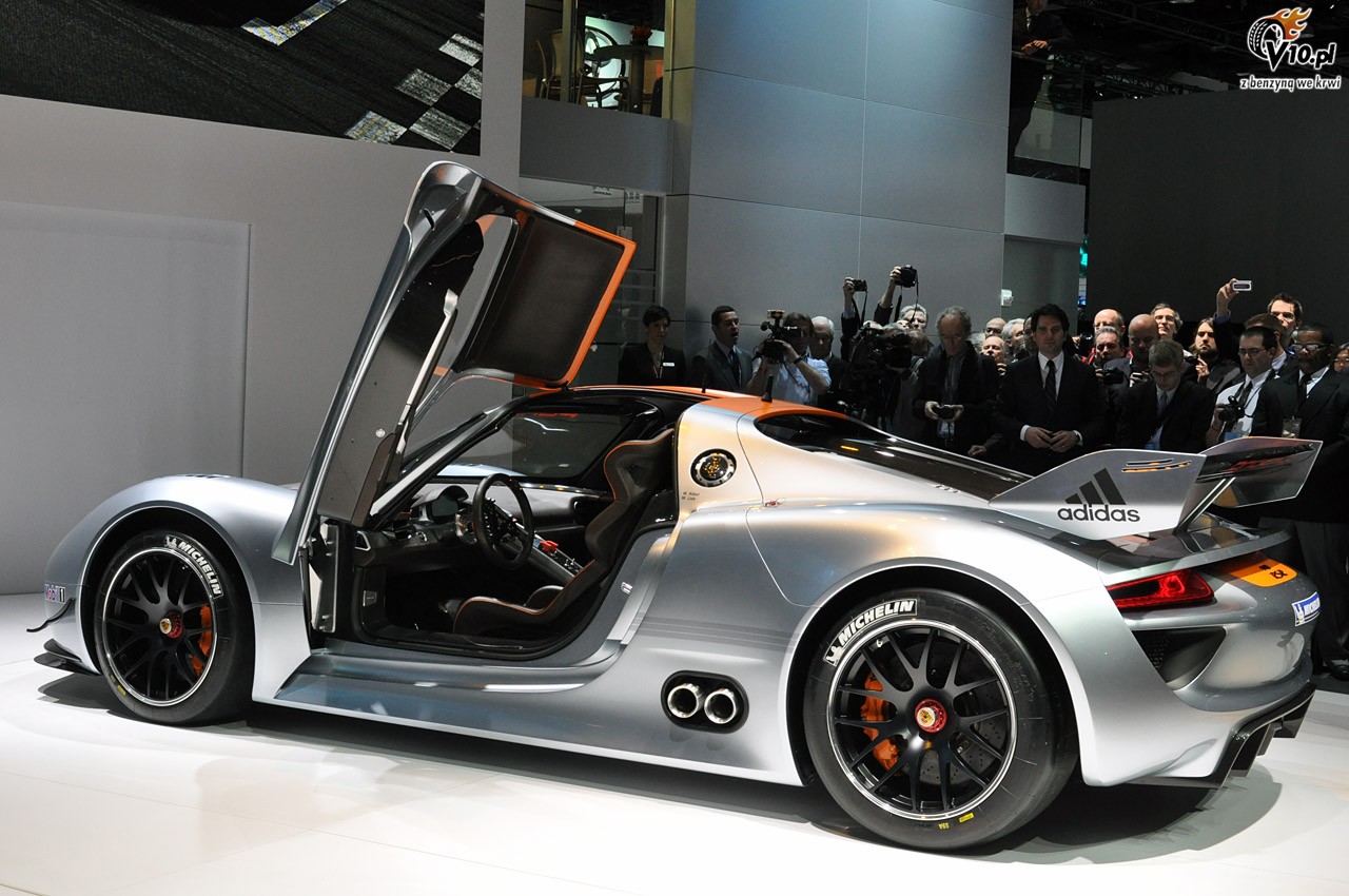 Porsche 918 RSR na targach w Detroit 2011