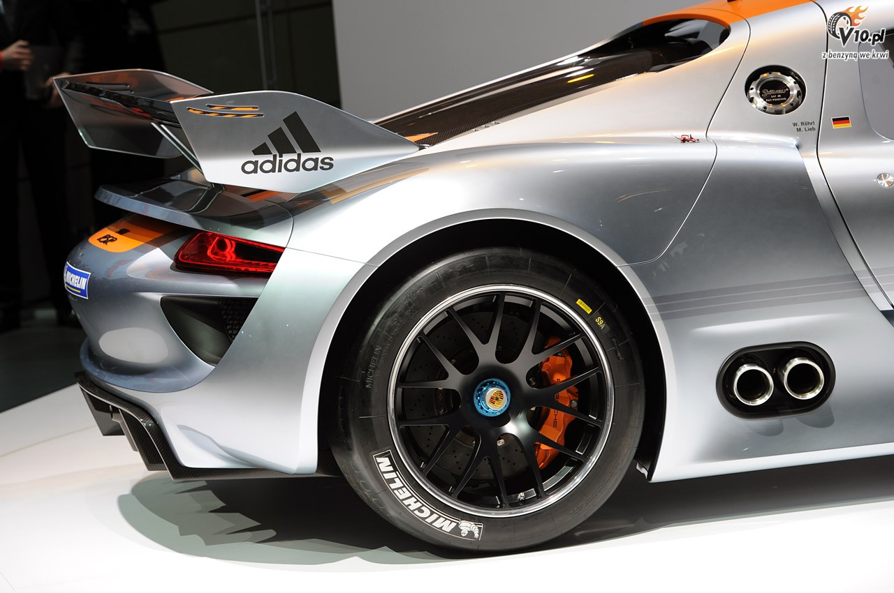 Porsche 918 RSR na targach w Detroit 2011