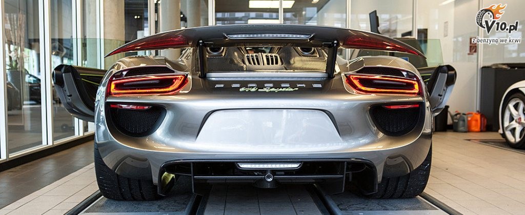 Porsche 918 Spyder Edo Competition