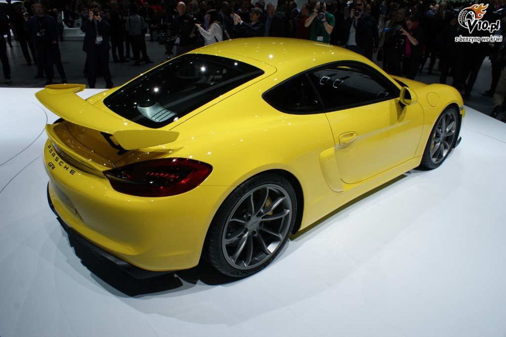 Porsche Cayman GT4